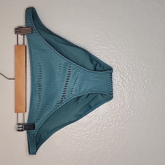 Tori Praver Aloe Marlowe Ribbed Bikini Bottom - Picture 8 of 10